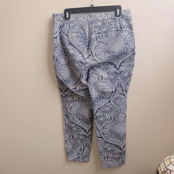 TALBOTS Chatham ankle print navy blue & white ANKLE PANTS Size 10 - Picture 2 of 4